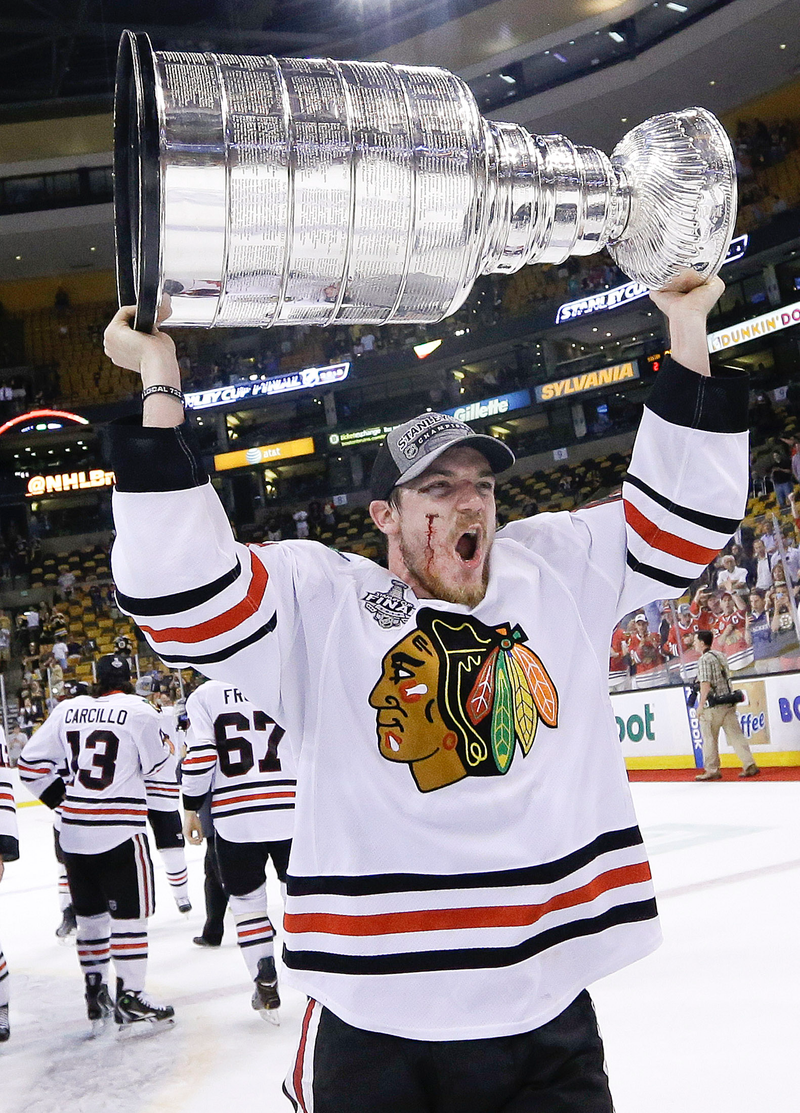 Illustration for article titled Andrew Shaw's Bloody Face Is The Face Of The Stanley Cup